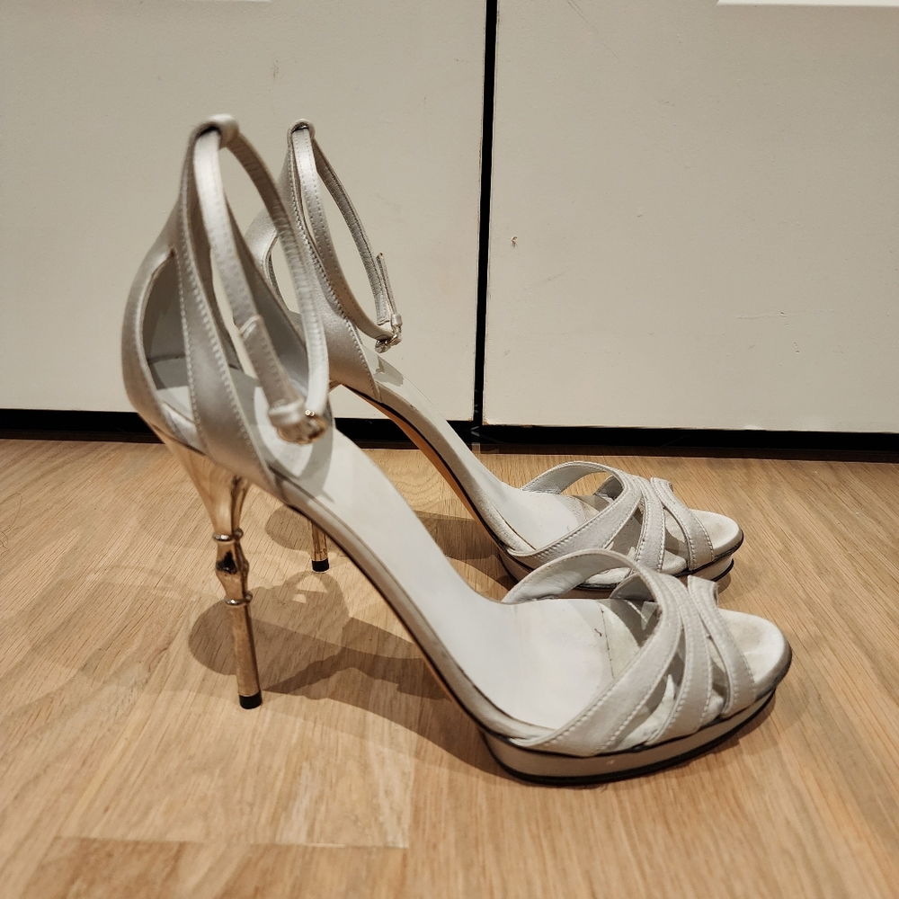 GUCCI Grey Satin Debra Ankle Strap Sandals Bamboo Heel